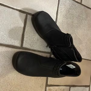 Never worn, brown merrell boots